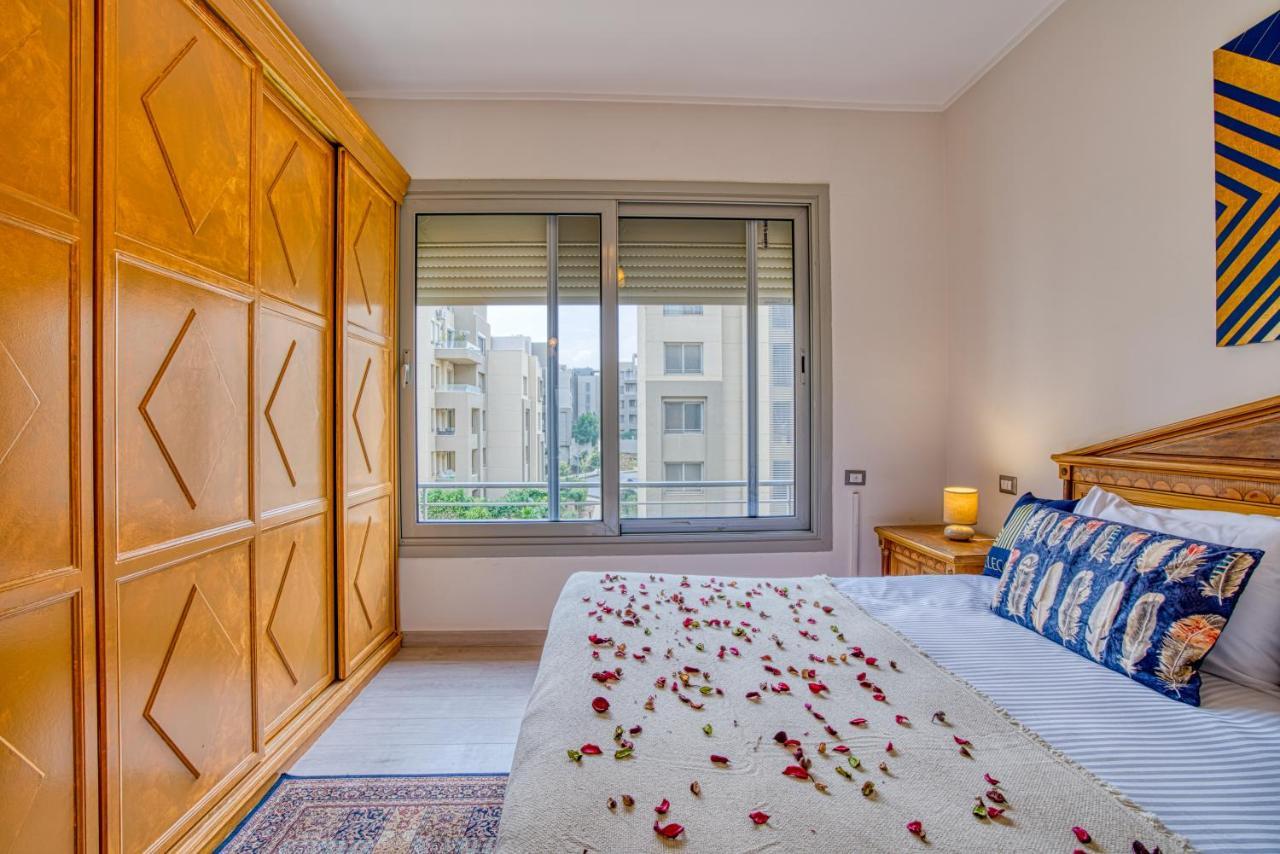 The Suites Near Auc By Elegant Cairo Exterior photo