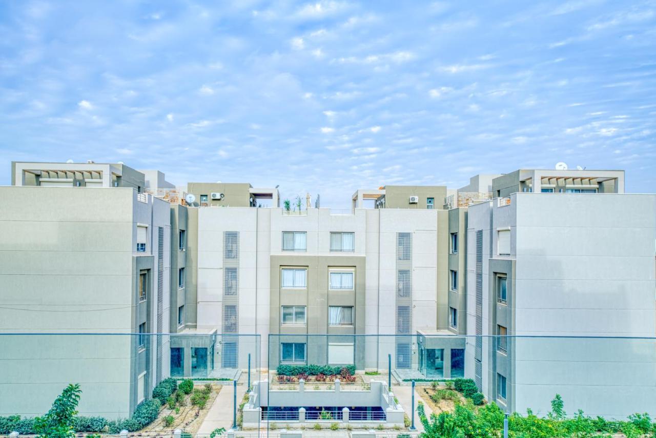 The Suites Near Auc By Elegant Cairo Exterior photo