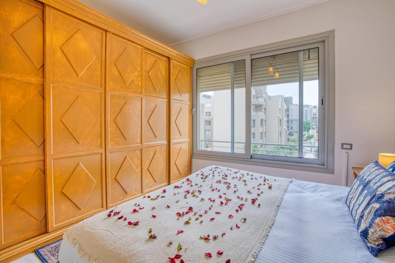 The Suites Near Auc By Elegant Cairo Exterior photo