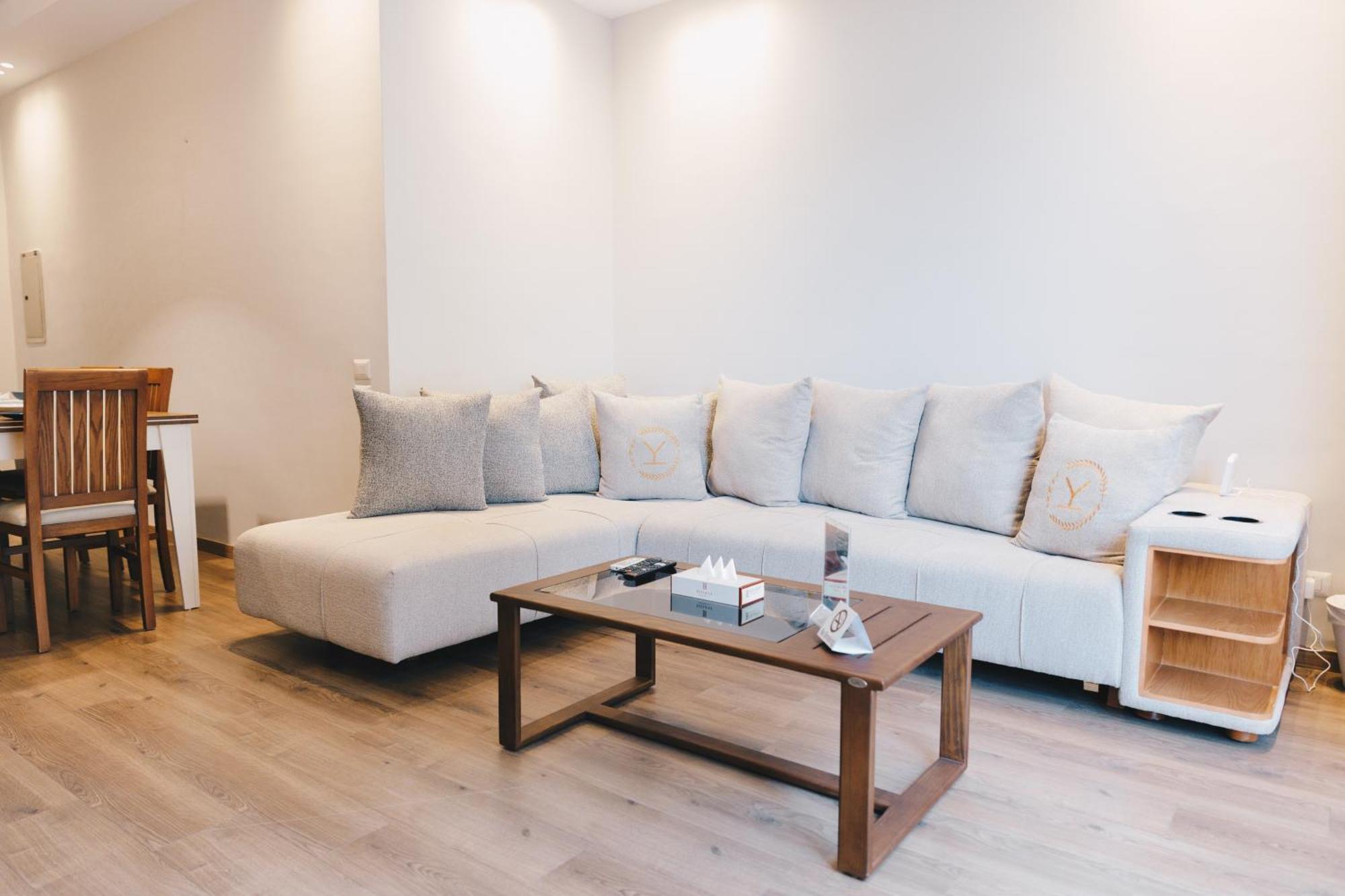 The Suites Near Auc By Elegant Cairo Exterior photo